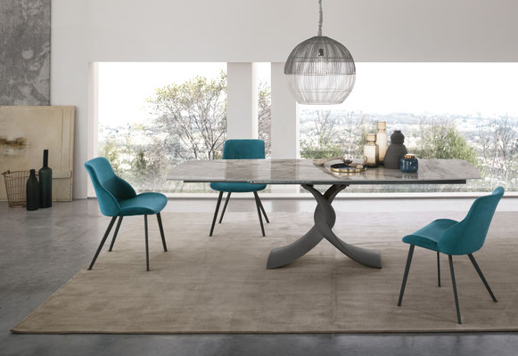 Tavolo ZENITH fisso (realizzabile su misura) oppure allungabile, con piano in gres antigraffio, disponibile in misura cm.160x90 + 2 allunghe oppure cm.180x90 + 2 allunghe