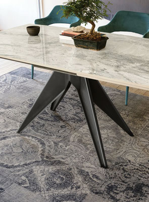 Tavolo MORFEO fisso (realizzabile su misura) o allungabile (misura cm.160x90 + 2 allunghe da cm.40), materiali e finiture a scelta