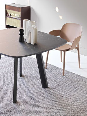 Poltroncina in poliproprilene, colori a scelta (articolo HP28)