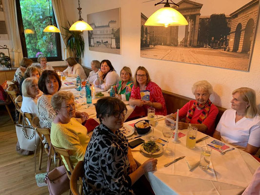 Frauen-Union Stein und Ihr Stammtisch
