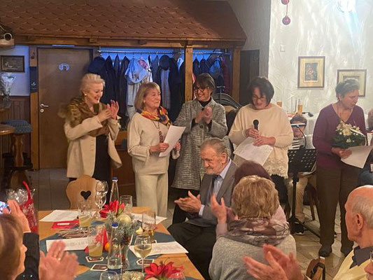 Weihnachtliche Stimmung bei der Frauen-Union Stein