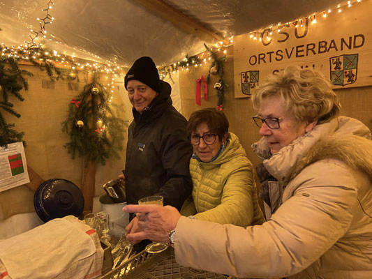 Weihnachtsmarkt in Stein mit der Frauen-Union Stein