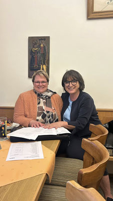 Vorsitzende Frauen-Union Roßtal Alexandra Schicktanz und Vorsitzende Frauen-Union Kreis Fürth Land Adelheid Seifert