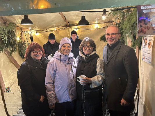 Marga Hetzner, Bürgermeisterkandidatin Silvia Dießl, Adelheid Seifert und Tobias Winkler