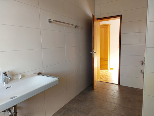 Badezimmer EG