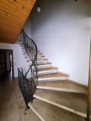 Treppe zur ELW