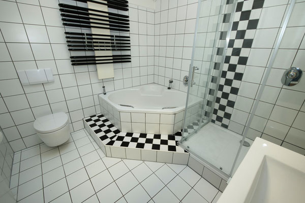 Bad Whg.2, Zwischenbau