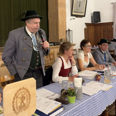 Begrüßung durch Gauvorstand Schorsch Englhart