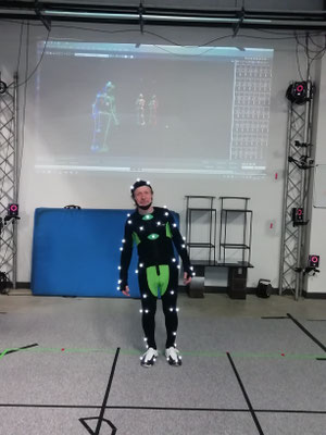 2023 Motion Capture. "Meta". Doublure.