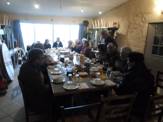 PETIT DEJ AU CAFE DE LA PAIX