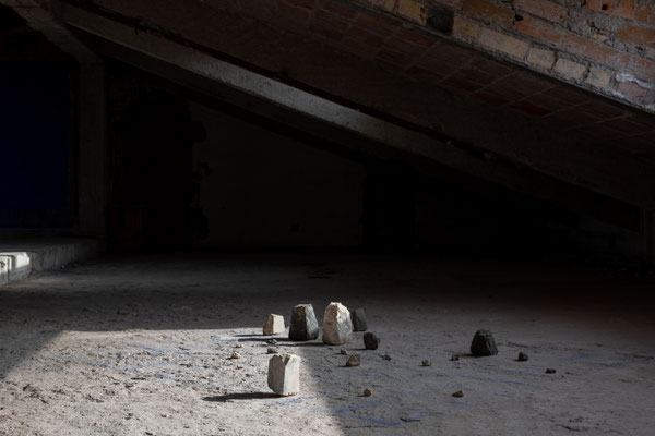 2022 Ante operam - progetto outdoor di pianobi - Palazzo Marescalchi Belli, Roma - Julien Prévieux