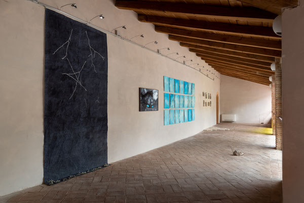 2021 - Windows a cura di Teodora di Robilant - Chiostro di San Nicolò, Spoleto