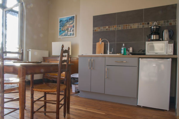 Profitez de la vue en mangeant en face du balcon
