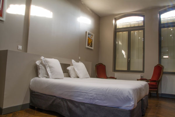 Appartement meublé avec armoire