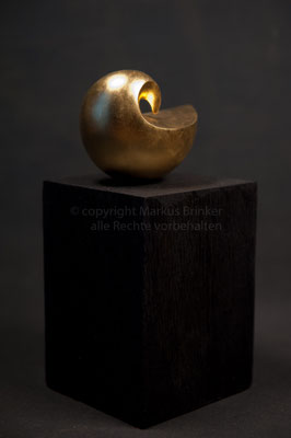 Skulptur aus Lindenholz mit Blattgold
