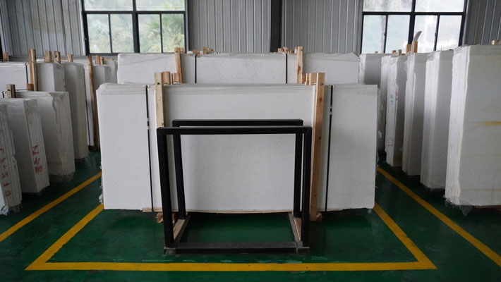 Vietnam White Marble Slabs packed