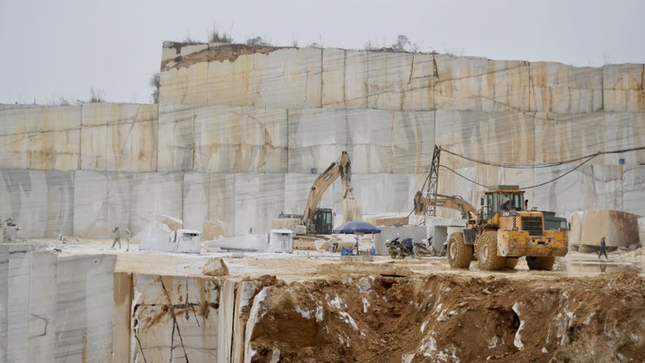 Luc Yen Marble Quarry for Opal White