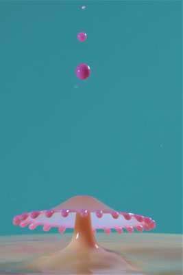 Laurent Charpentier, COLLISION GOUTTES  AVEC COLORANTS ET PAILLETTES