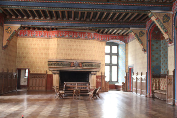 Christian Doctrinal - Une petite visite atypique  au  château de Pierrefonds sans aucun touriste