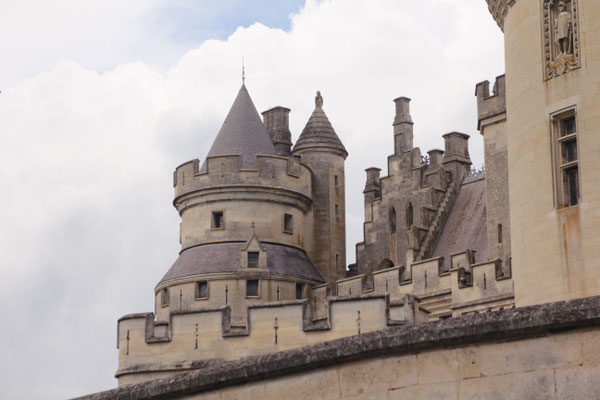 Christian Doctrinal - Une petite visite atypique  au  château de Pierrefonds sans aucun touriste