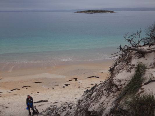 Unser Weg führt direkt am Strand entlang