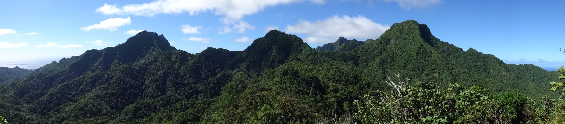 Was für ein schönes und scharfkantiges Bergpanorama