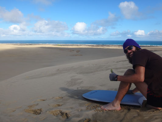 Eine kleinere Düne für die Sandboard-Anfänger ;) Wir sind bereit!