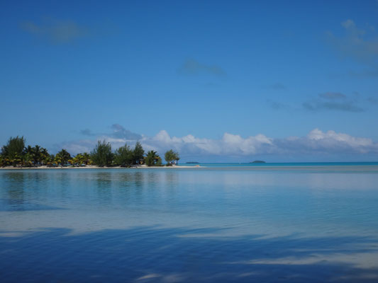 Akitua und die Lagune dahinter