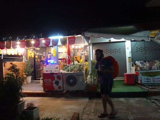 Angekommen am Night Market