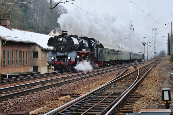 Sonderfahrt mit 03 1010 und 35 1097 Dresden-Decin, hier bei Bad Schandau (Ost). 05.04.13