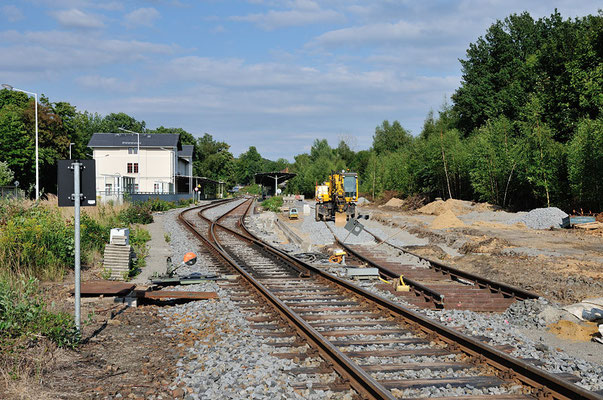 Gleisbauarbeiten im Sebnitzer Bahnhof, Neubau des Gleis Nr. 5, Abriss von Gleis Nr. 6. 11.08.2013