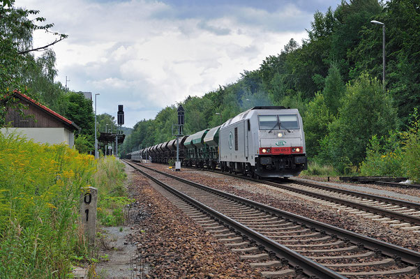 ... schließlich die Ausfahrt der 285 aus Neukirch Richtung Bischofswerda / Dresden. 12.08.2011