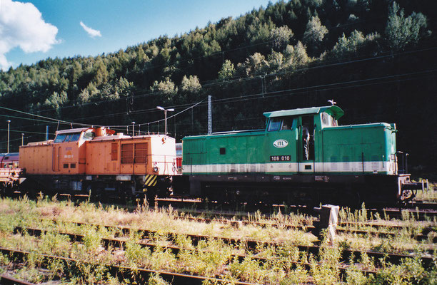 106 010 der ITL & 293 022 der MTEG. Sommer 2004, Foto: Archiv Robert Schleusener