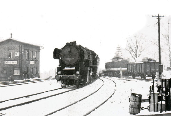 52 8007 von Bad Schandau nach Bautzen hat Einfahrt in Sebnitz.