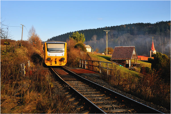 Regionalbahn Os 16012 Rumburk - Dolni Poustevna zwischen Horni Poustevna und Dolni Poustevna. Alle Bilder ( 1-12 ) November 2012! 