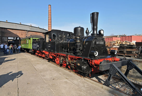 89 6009 im BW Dresden Altstadt, Dresdner Dampfloktreffen 2010.