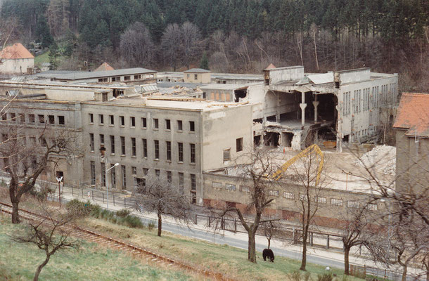 Abriss der alten Fabrikgebäude, heute erinnert hier nichts mehr an diese Zeit...