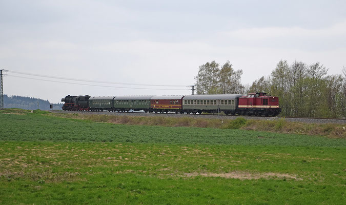 Der Sonderzug kurz vor der Einfahrt in Neustadt. 15.04.2017. Foto: Robert Schleusener