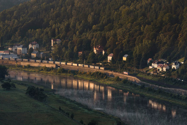 Güterzug in Richtung Dresden bei Königstein. 15.09.2019