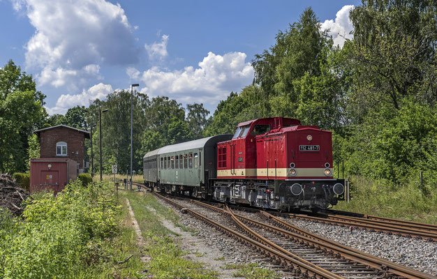 112 481 erreicht mit ihrem Sonderzug von Leipzig den Bahnhof in Neustadt / Sachsen. 27.06.2020