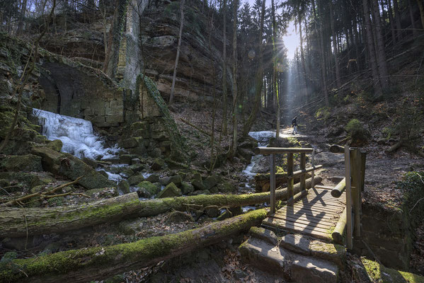 Eiszeit auch im Bärengarten bei Hohnstein. 