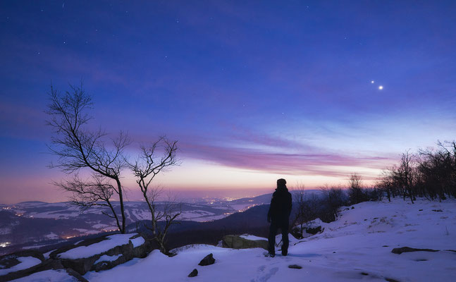 Winternacht auf dem Hohen Schneeberg (Děčínský Sněžník, 723m) und mit Jupiter und Venus in trauter Zweisamkeit. 