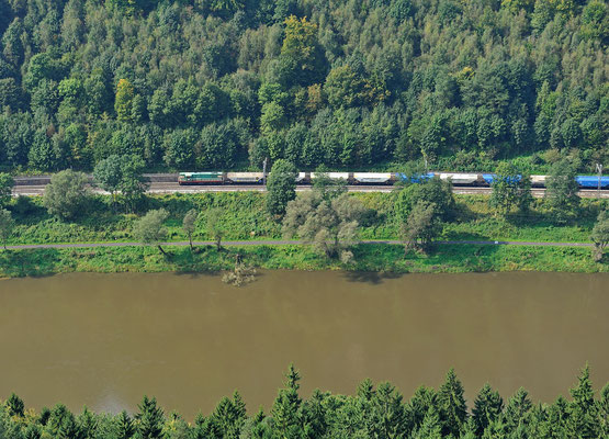 Noch einmal die BR 770 (T.669) nahe Dolni Zléb, 03.09.2014.