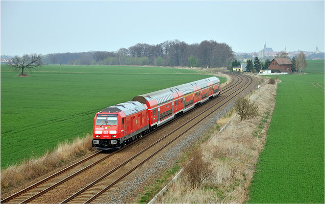 245 001 mit Präsentationsfahrten Görlitz-Dresden. 31.03.2014