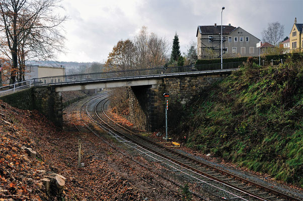 Die Sebnitzer Bahnhofseinfahrt wird sich dann ab 2014 wieder zweigleisig präsentieren!