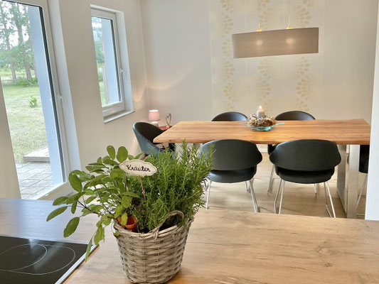 Offene Küche mit Essbereich