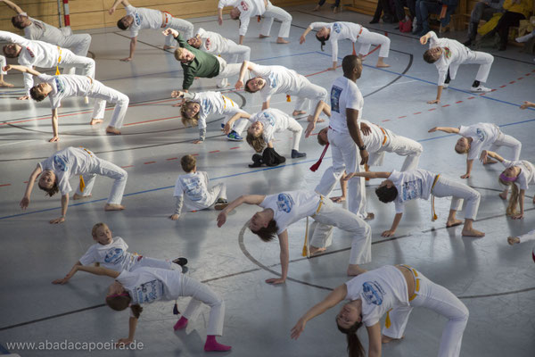 Fotos Und Videos Capoeira In Munchen Capoeira é valente não tem medo de. fotos und videos capoeira in munchen