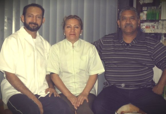 Con mis maestros de Alphabiótica, Ma. de Lourdes Sánchez y Antonio Martínez