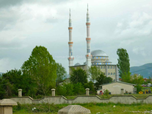Mosquée sur la route d'Ohrid.