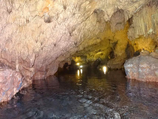 Les grottes de Diros